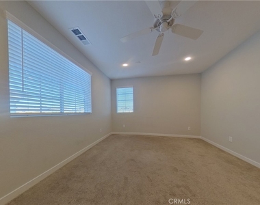 28083 Rosetta Street - Photo Thumbnail 8