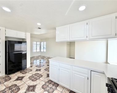 16309 Silverbirch Road - Photo Thumbnail 11