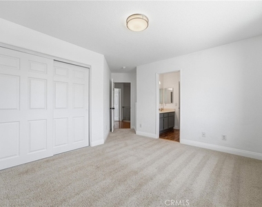 1638 E Miki Way - Photo Thumbnail 28