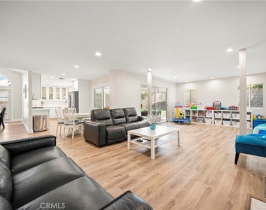 27184 Highlands Lane - Photo Thumbnail 14