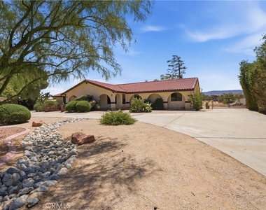 4548 W Avenue K12 - Photo Thumbnail 3