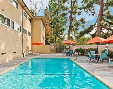 11138 Aqua Vista Street - Photo Thumbnail 13