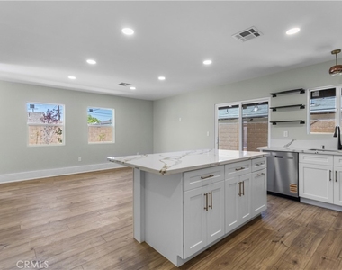 6624 Farmdale - Photo Thumbnail 21