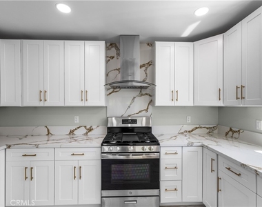 6624 Farmdale - Photo Thumbnail 2