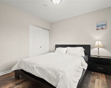 217 E Carroll Avenue - Photo Thumbnail 18