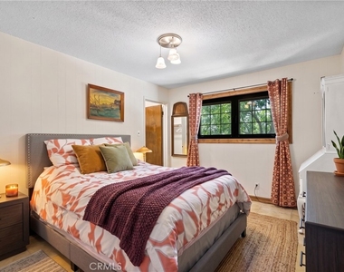 10307 Donna Avenue - Photo Thumbnail 21