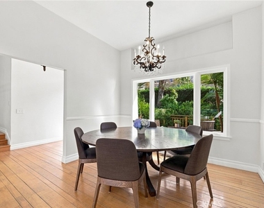 3635 Serra Road - Photo Thumbnail 14