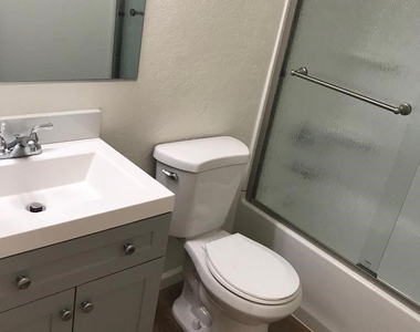 1800 W Avenue J15 - Photo Thumbnail 2