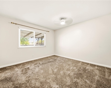 27546 Evron Avenue - Photo Thumbnail 27