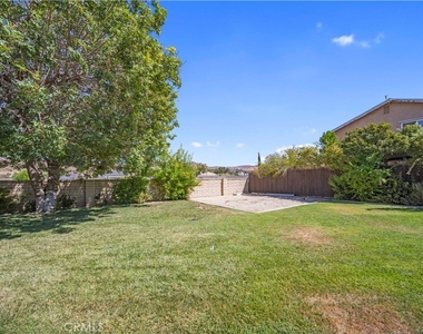 27546 Evron Avenue - Photo Thumbnail 47