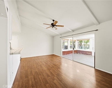 27546 Evron Avenue - Photo Thumbnail 17