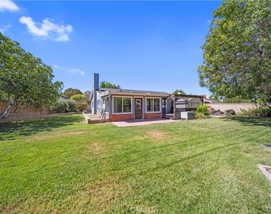 27546 Evron Avenue - Photo Thumbnail 49