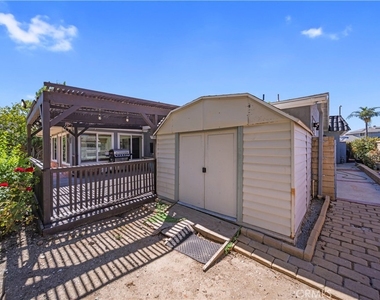 27546 Evron Avenue - Photo Thumbnail 53