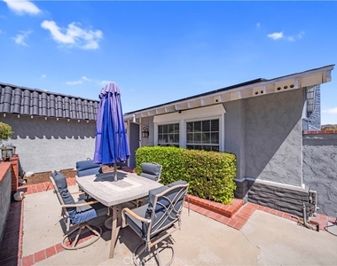 27546 Evron Avenue - Photo Thumbnail 6
