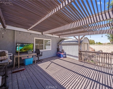 27546 Evron Avenue - Photo Thumbnail 42