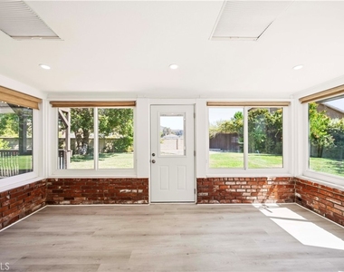 27546 Evron Avenue - Photo Thumbnail 38