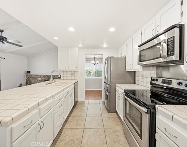 27546 Evron Avenue - Photo Thumbnail 15