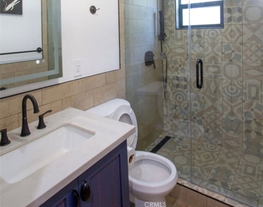 4408 Beck Street - Photo Thumbnail 3