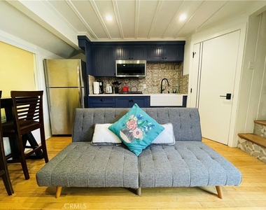 4408 Beck Street - Photo Thumbnail 10
