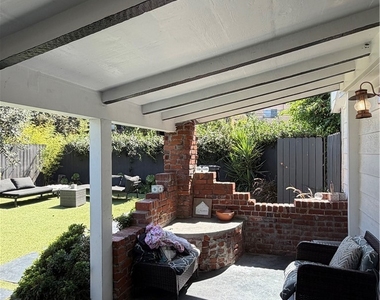 11525 Moorpark Street - Photo Thumbnail 23