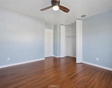 18930 Cantara Street - Photo Thumbnail 21