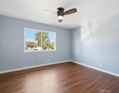 18930 Cantara Street - Photo Thumbnail 20