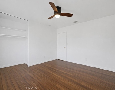 18930 Cantara Street - Photo Thumbnail 23