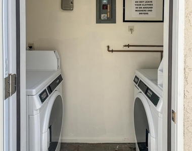 104 N Atlantic - Photo Thumbnail 4