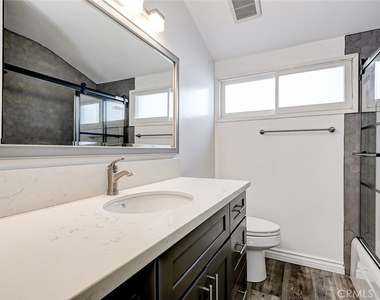 2050 Loma Drive - Photo Thumbnail 11