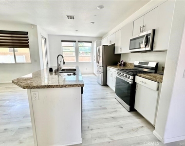 7844 Marbil Lane - Photo Thumbnail 4