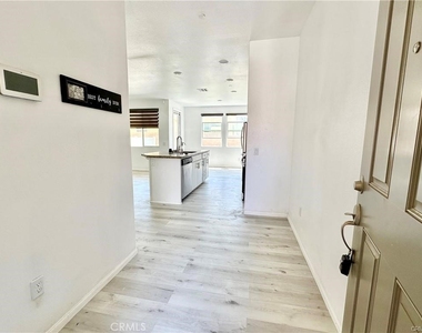 7844 Marbil Lane - Photo Thumbnail 3