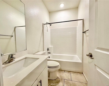 7844 Marbil Lane - Photo Thumbnail 17