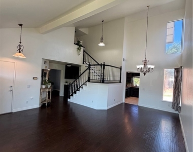 1839 Majestic Dr. - Photo Thumbnail 5