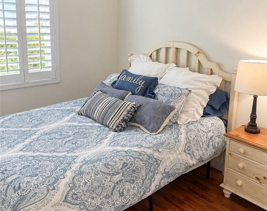 33640 W Winston Way - Photo Thumbnail 18