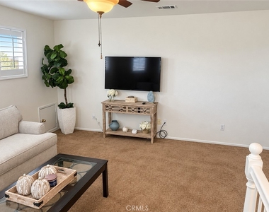 33640 W Winston Way - Photo Thumbnail 10
