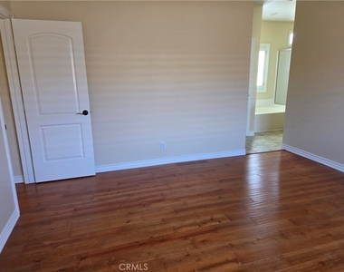 8699 Belmont - Photo Thumbnail 12