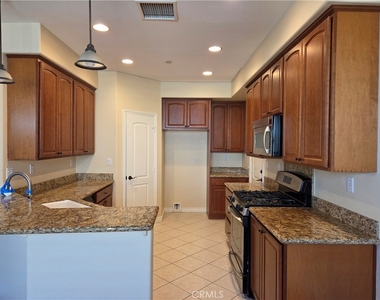 8699 Belmont - Photo Thumbnail 7