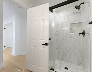 13381 Presidio Place - Photo Thumbnail 19