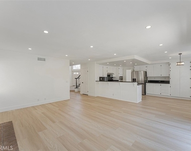 13381 Presidio Place - Photo Thumbnail 14