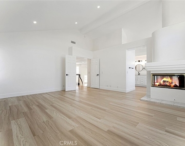 13381 Presidio Place - Photo Thumbnail 23