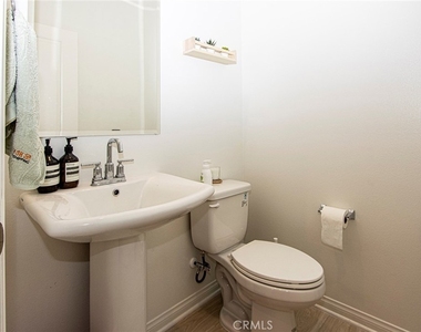 6899 Magnolia Avenue - Photo Thumbnail 14