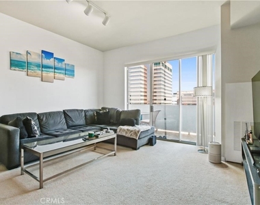 388 E Ocean Boulevard - Photo Thumbnail 4