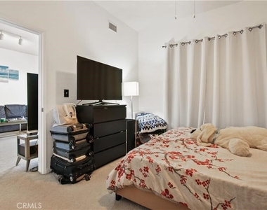 388 E Ocean Boulevard - Photo Thumbnail 8