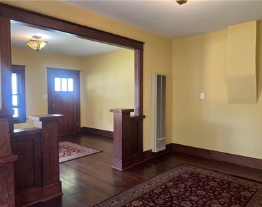 1126 W Center Street - Photo Thumbnail 6