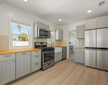 3703 Meade Avenue - Photo Thumbnail 4