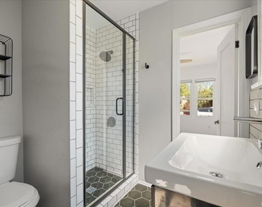 3703 Meade Avenue - Photo Thumbnail 8