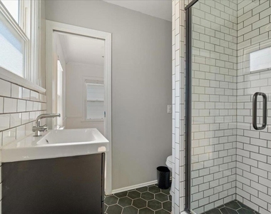 3703 Meade Avenue - Photo Thumbnail 9