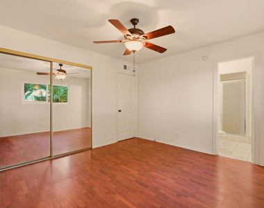 1379 Glen Avenue - Photo Thumbnail 14