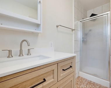 1010 Valencia Street - Photo Thumbnail 18
