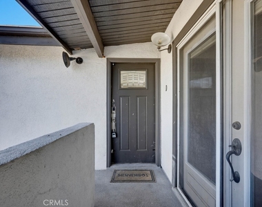 1010 Valencia Street - Photo Thumbnail 5